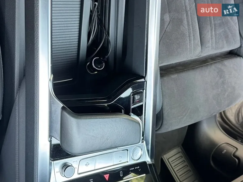 Audi e-tron 2020 VIN WAUZZZGE5LB037022 фото оголошення 27 з 67