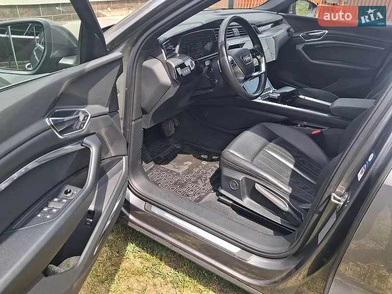 Audi e-tron 2019 VIN WAUZZZGE3LB017237 фото оголошення 8 з 41