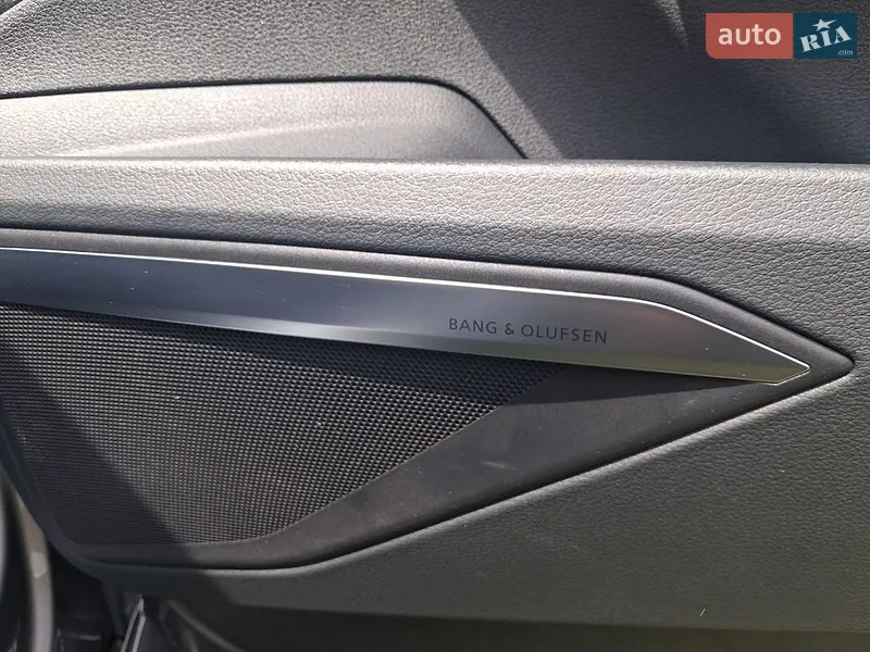 Audi e-tron 2019 VIN WAUZZZGE3LB017237 фото оголошення 19 з 41