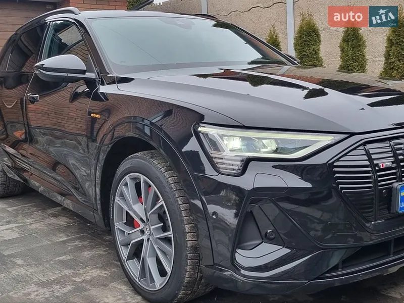 Audi e-tron