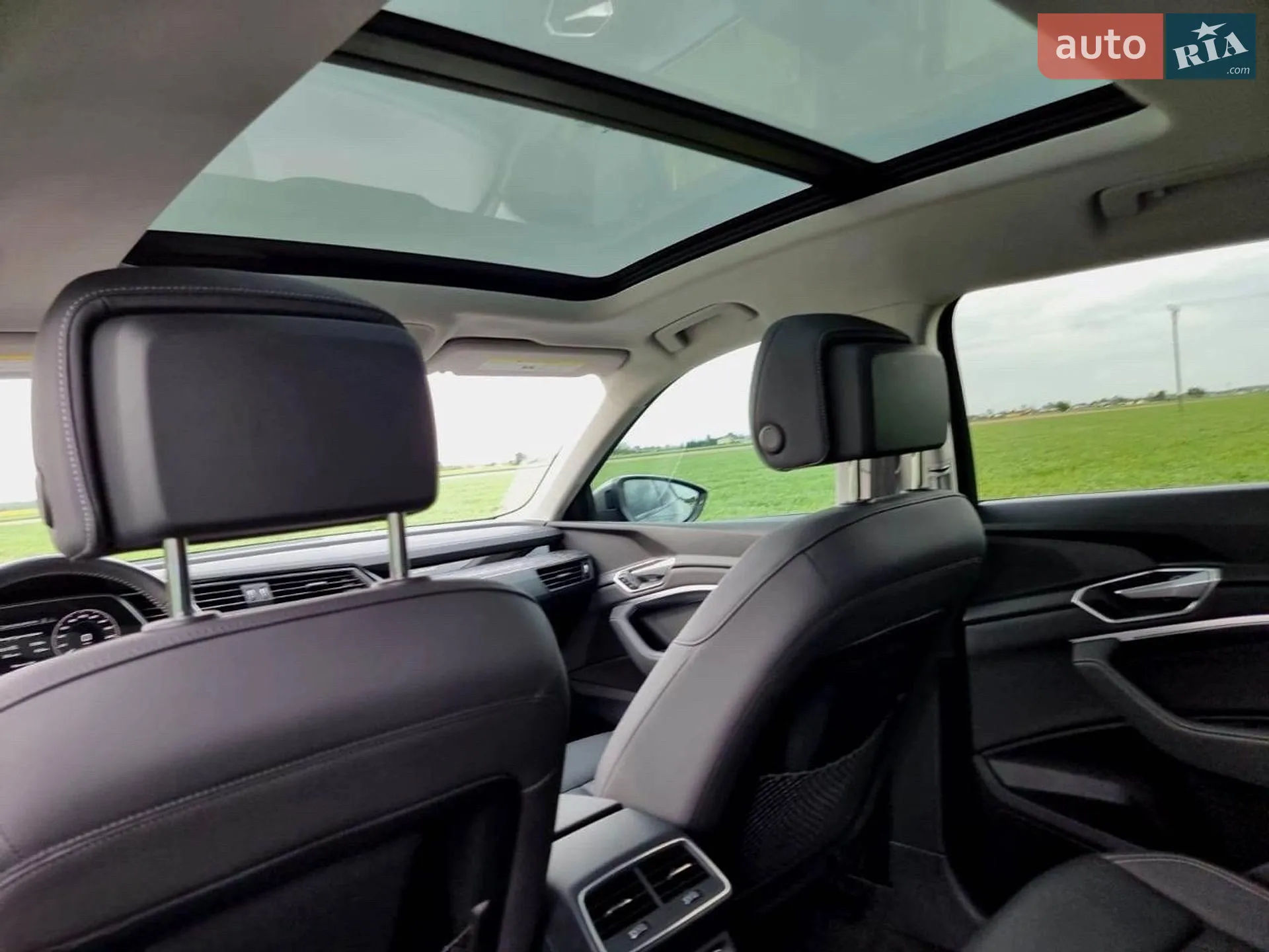 2021 Audi e-tron - мініатюра 8