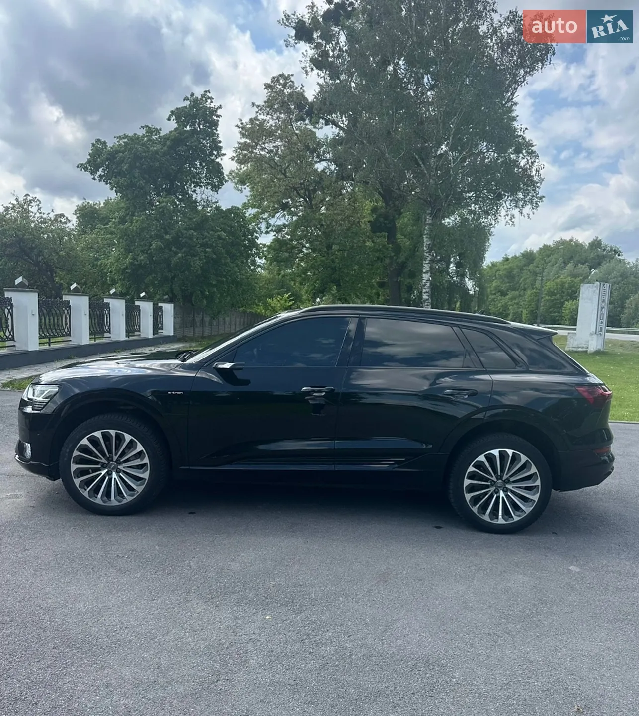 2019 Audi e-tron - мініатюра 5