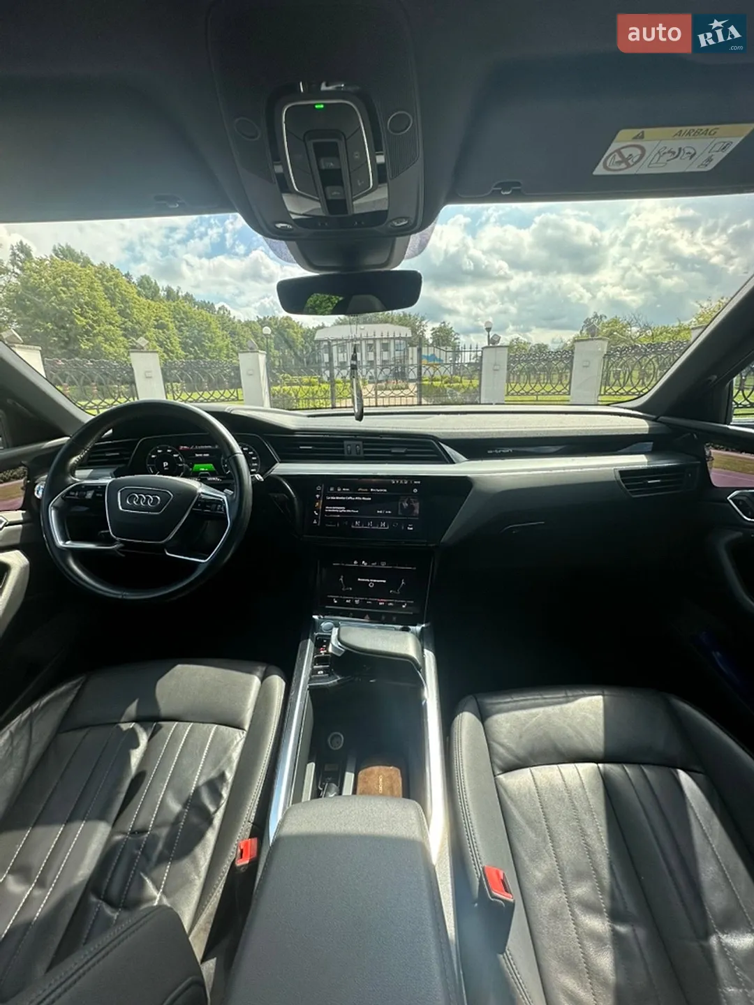 2019 Audi e-tron - мініатюра 21