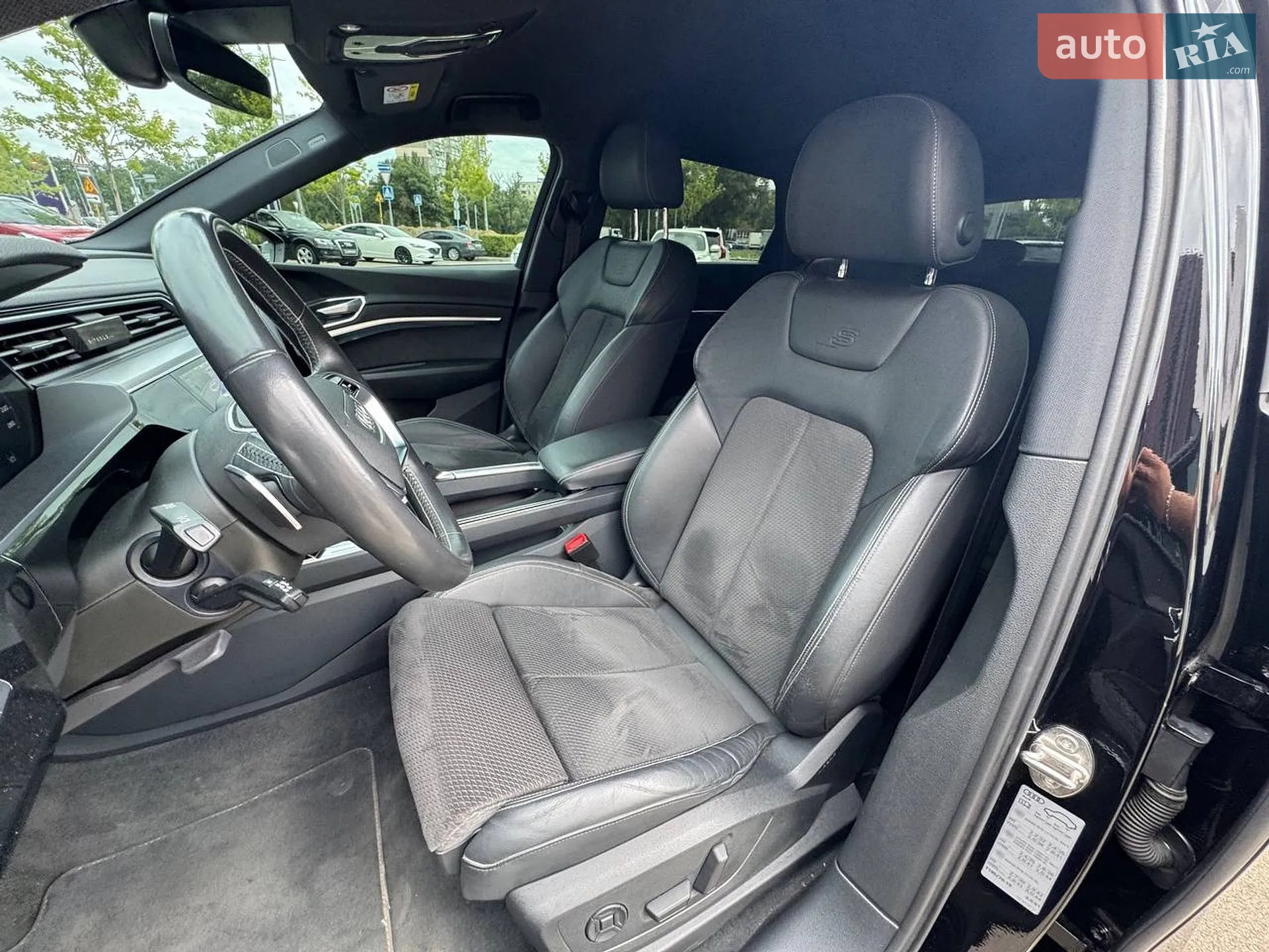 2021 Audi e-tron - мініатюра 8
