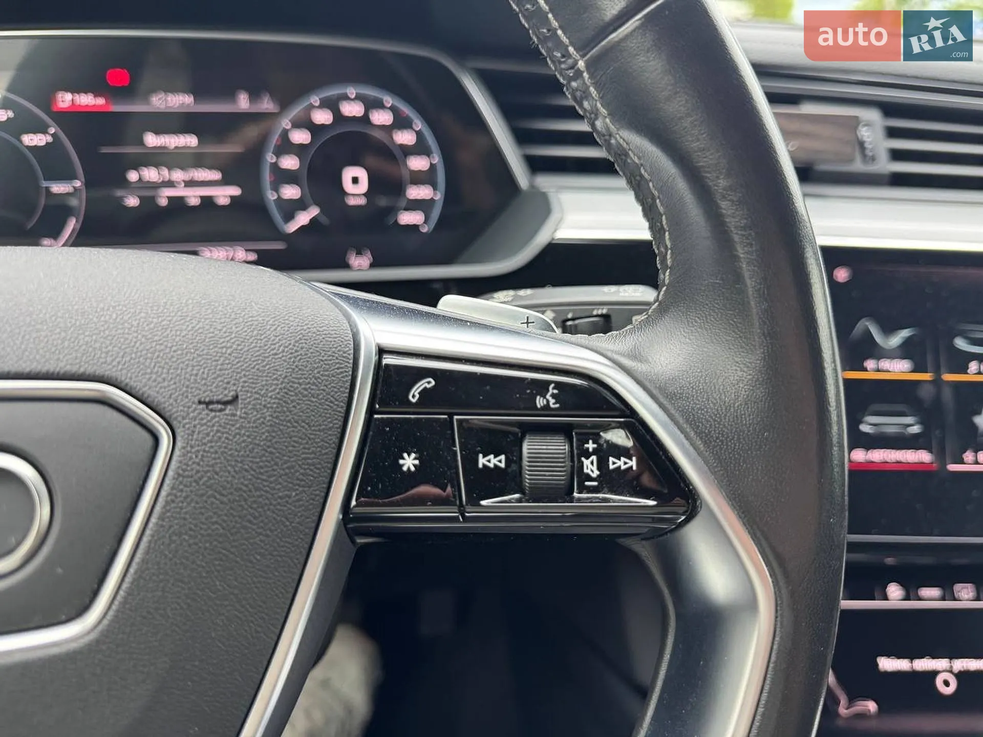 2021 Audi e-tron - мініатюра 19