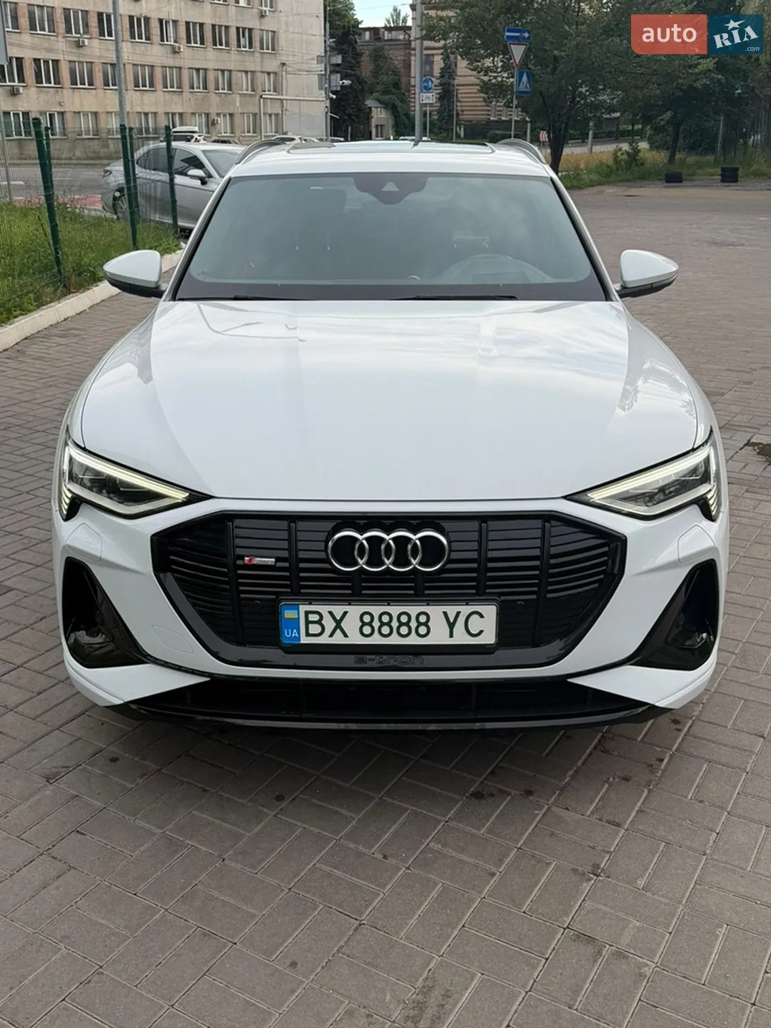 2020 Audi e-tron - мініатюра 3