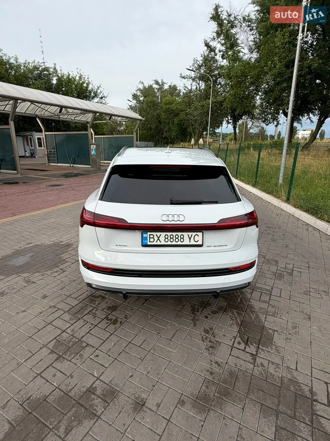 2020 Audi e-tron - мініатюра 11