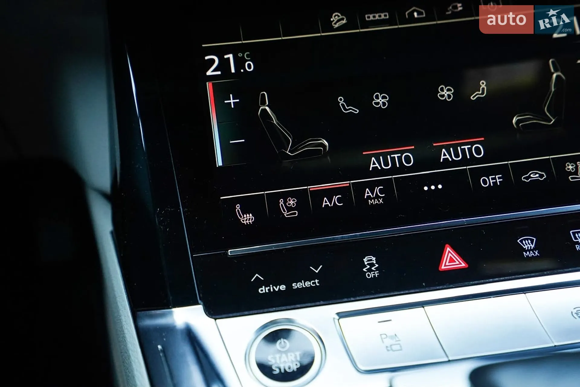 2021 Audi e-tron - мініатюра 26