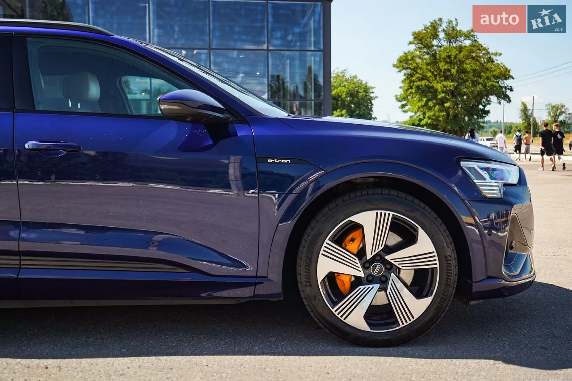 2021 Audi e-tron - мініатюра 8