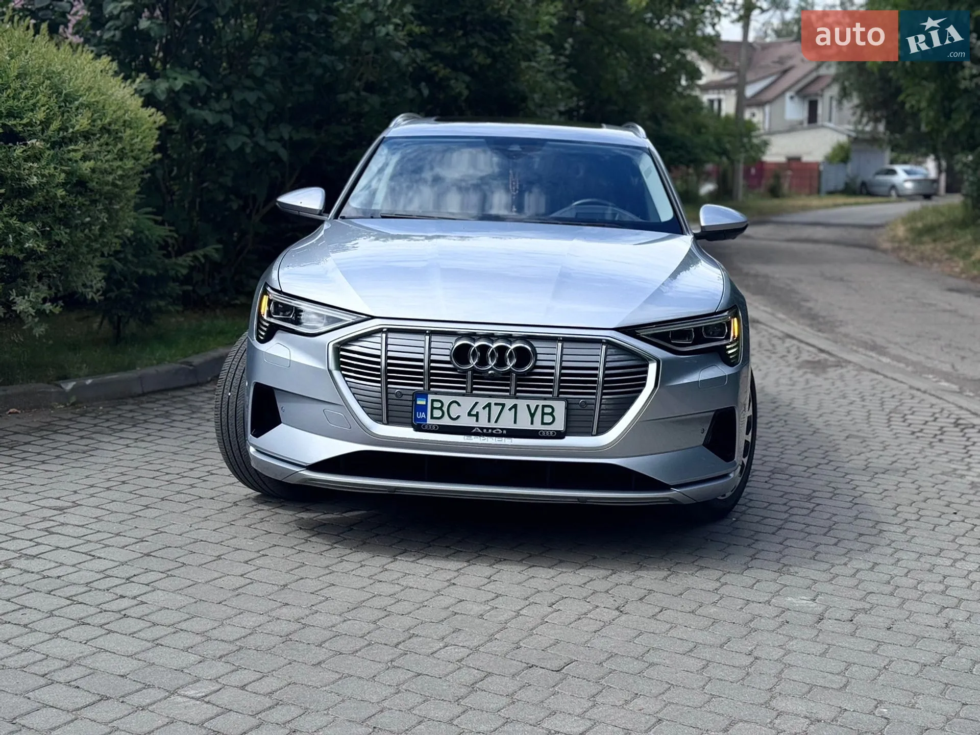 2019 Audi e-tron - мініатюра 3