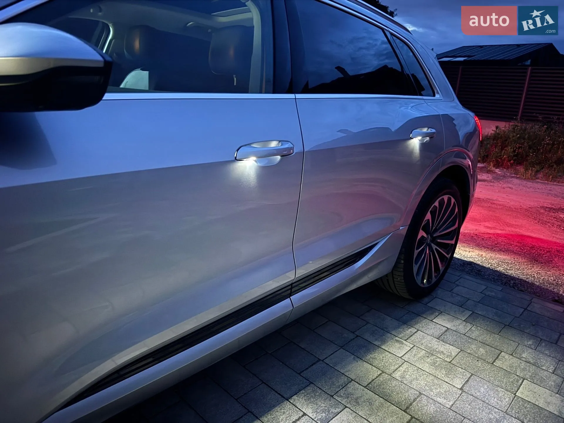 2019 Audi e-tron - мініатюра 41