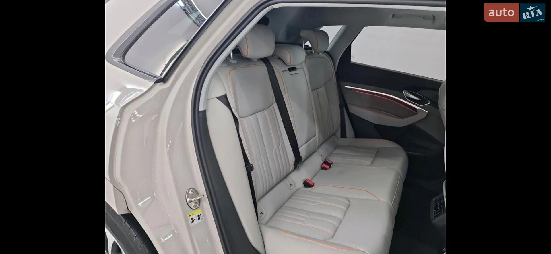 2019 Audi e-tron - мініатюра 6