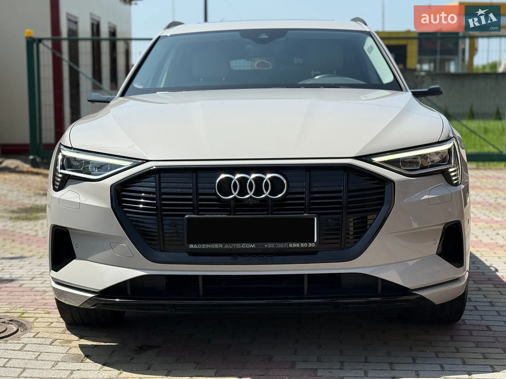 2019 Audi e-tron - мініатюра 18