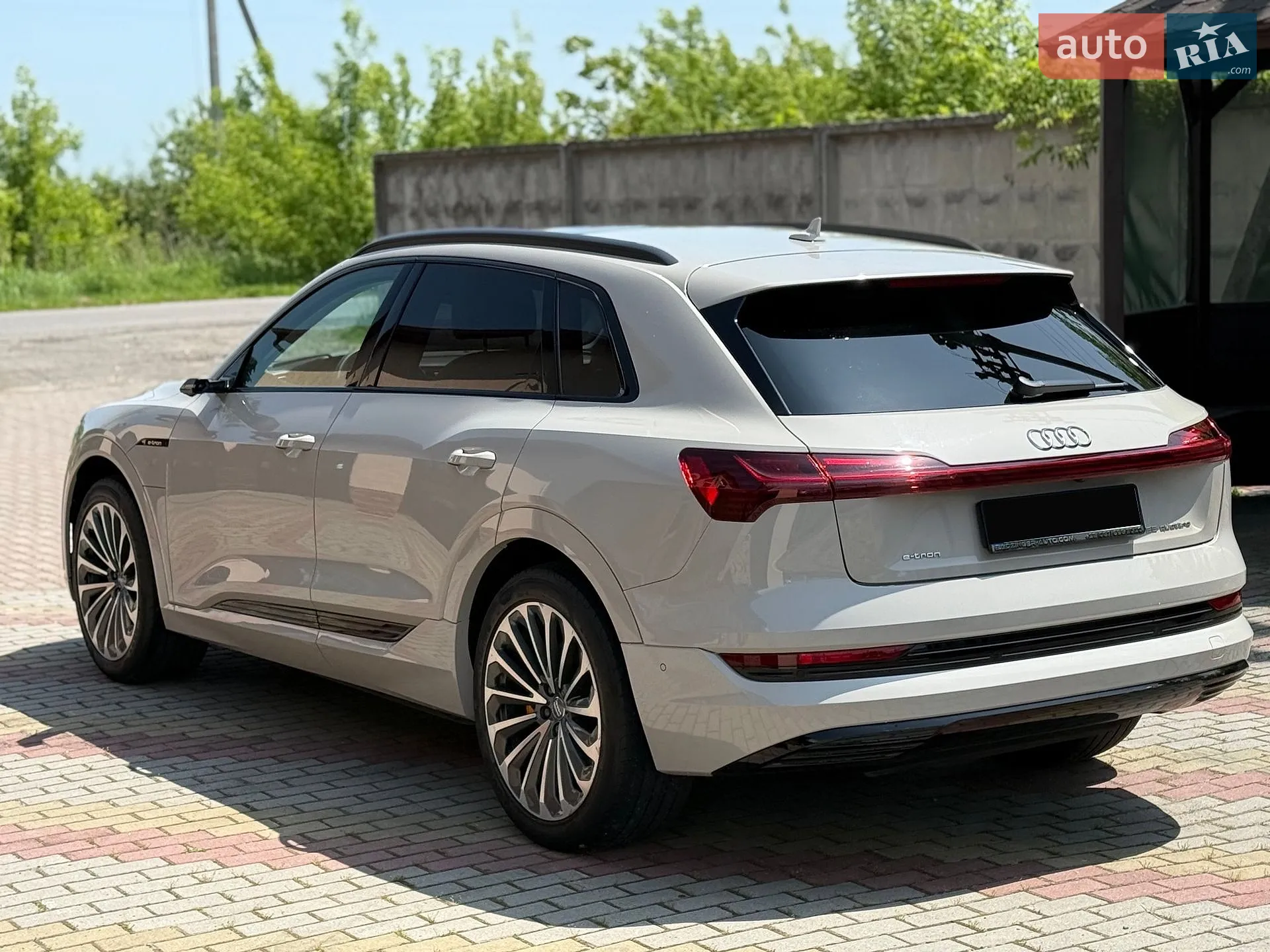 2019 Audi e-tron - мініатюра 22
