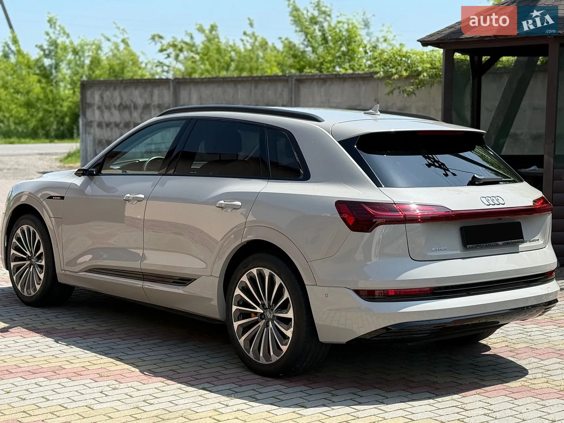 2019 Audi e-tron - мініатюра 23