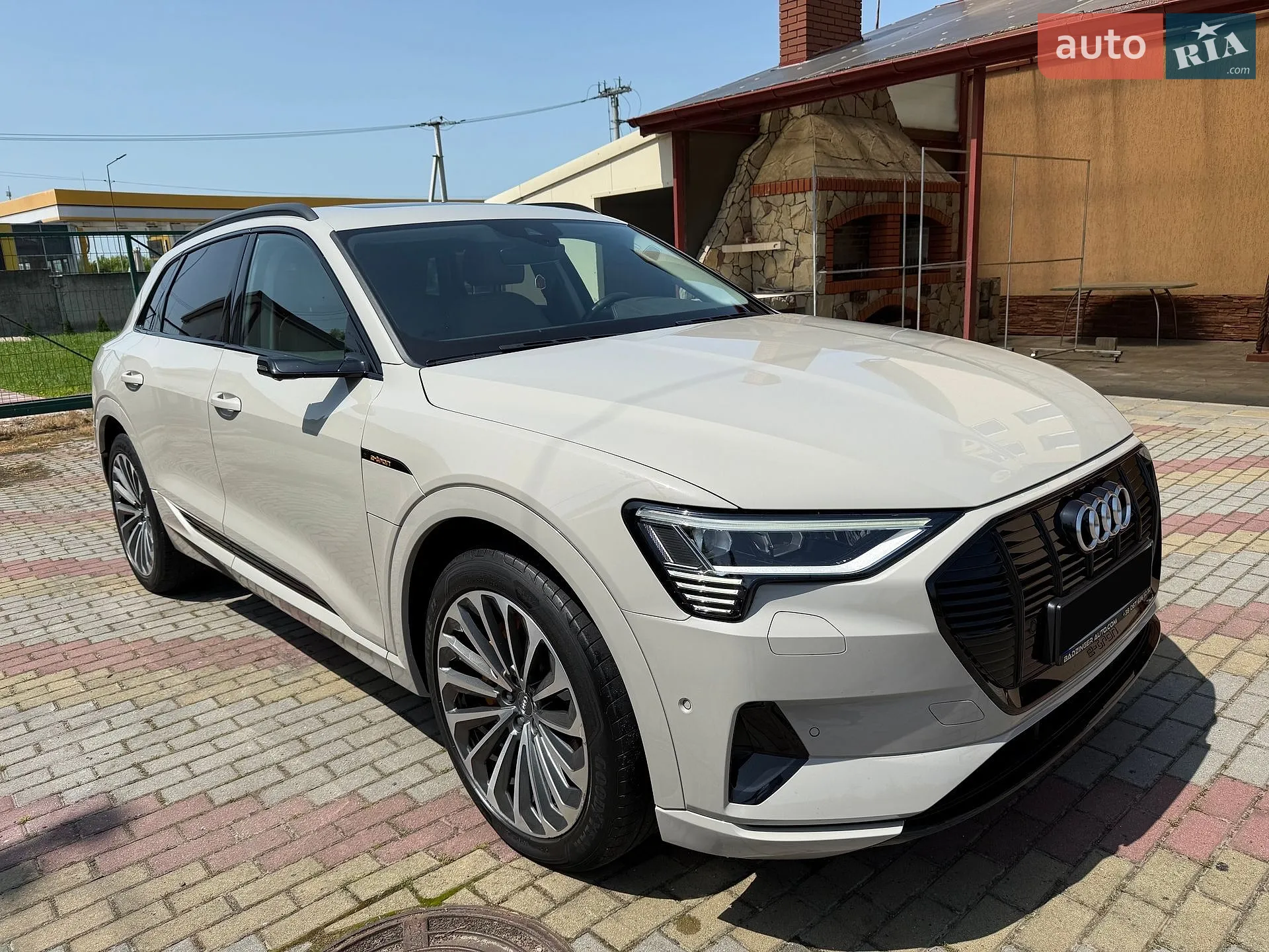 2019 Audi e-tron - мініатюра 25