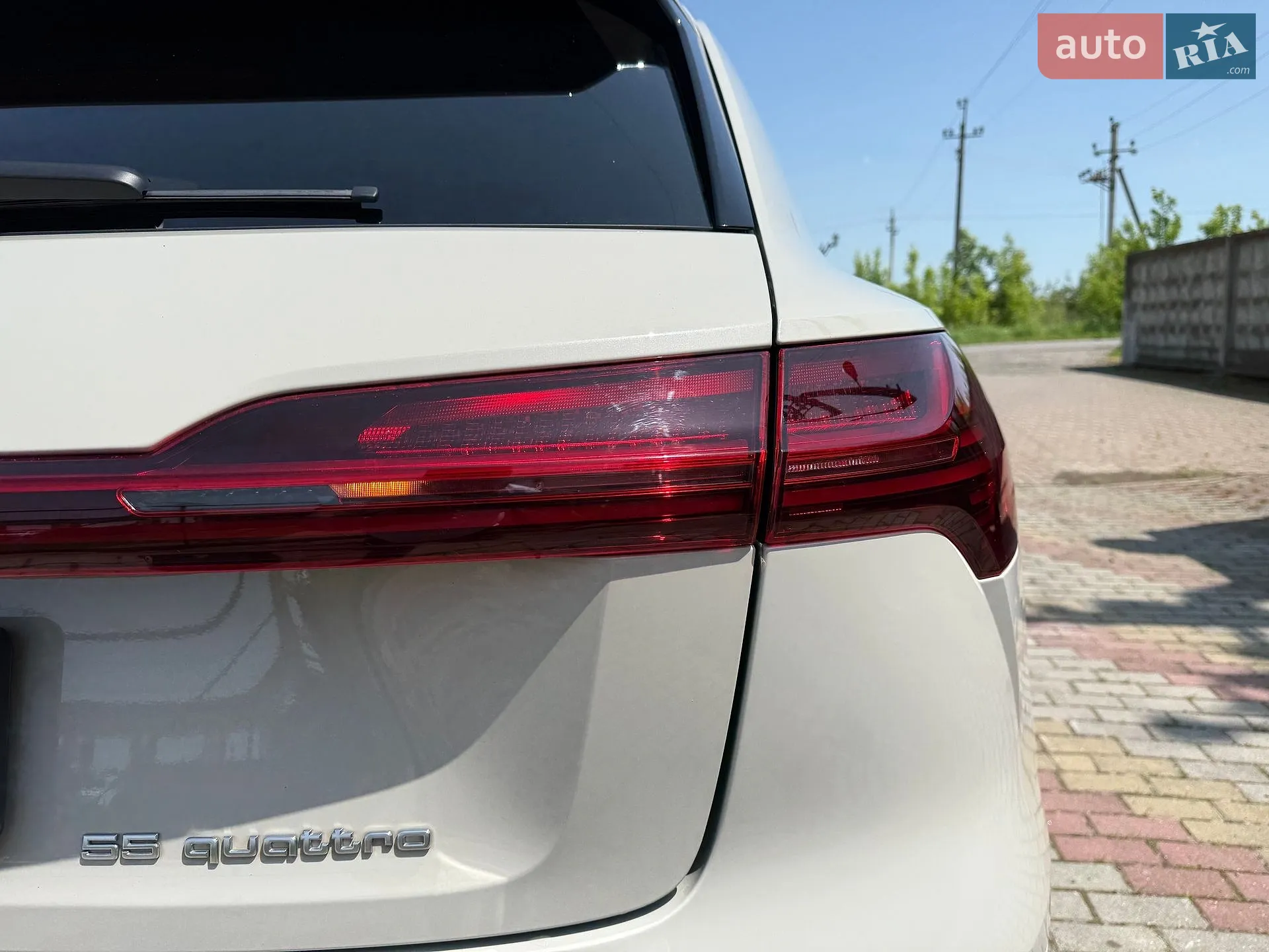 2019 Audi e-tron - мініатюра 28