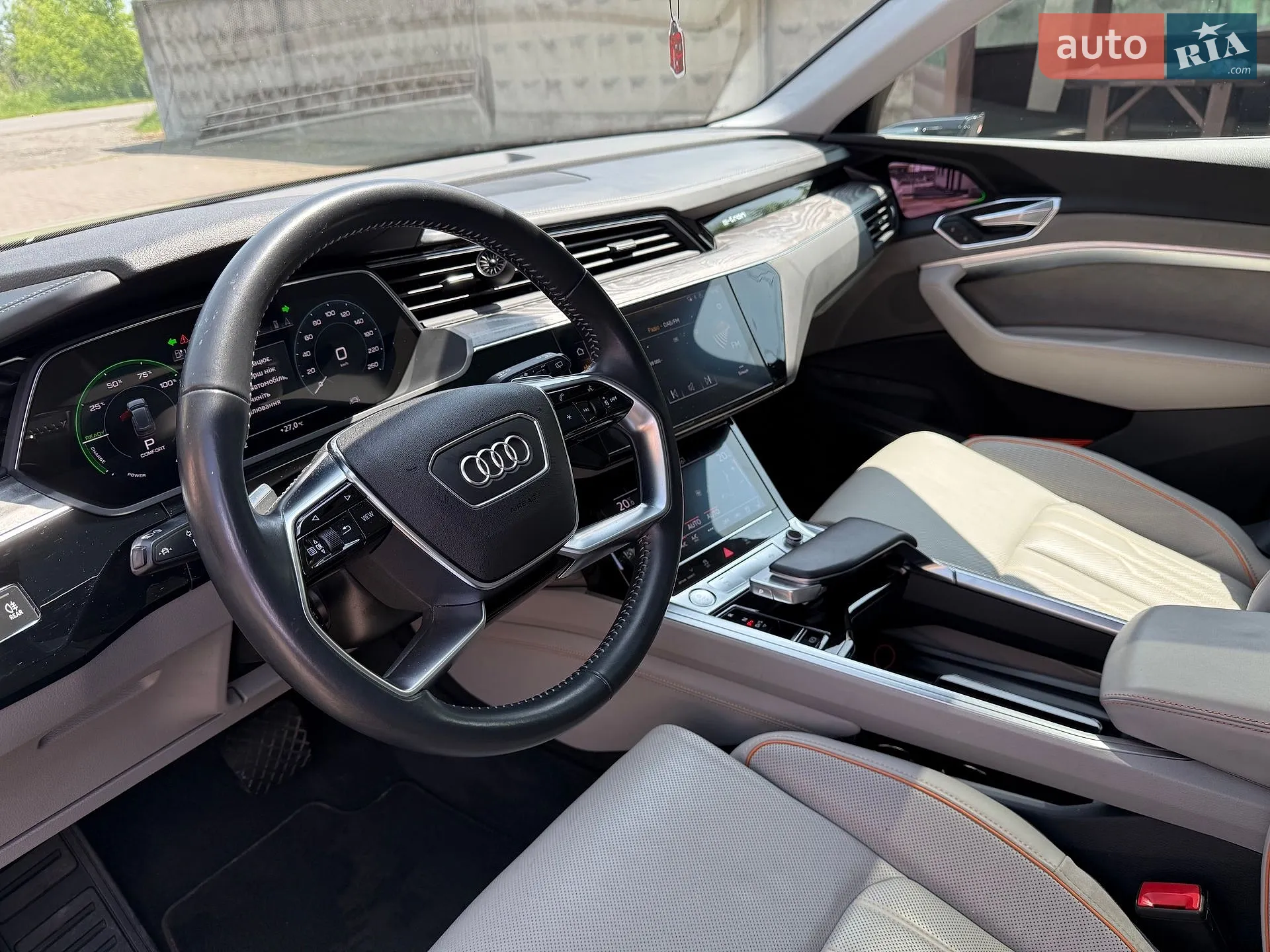2019 Audi e-tron - мініатюра 36