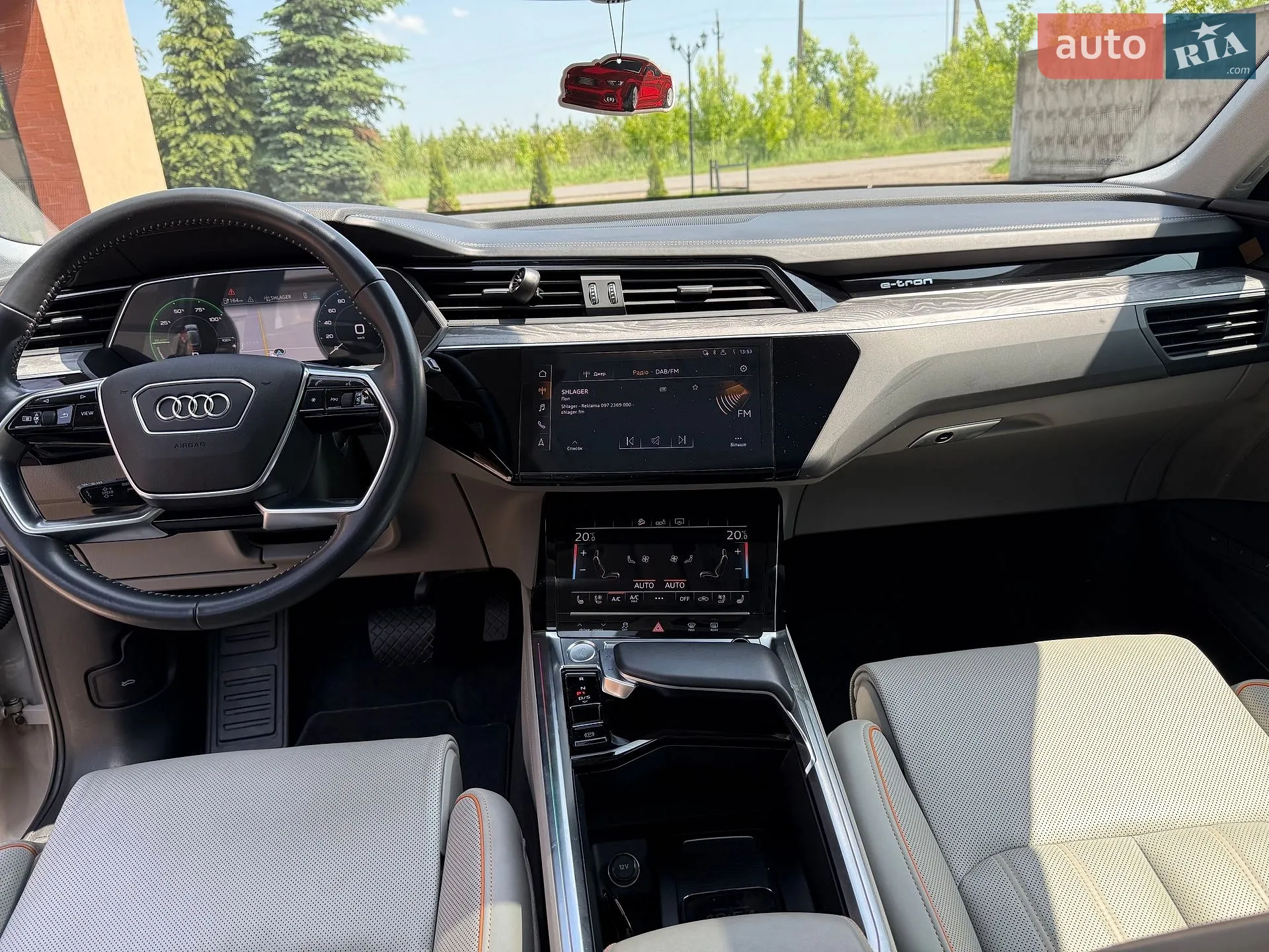 2019 Audi e-tron - мініатюра 37