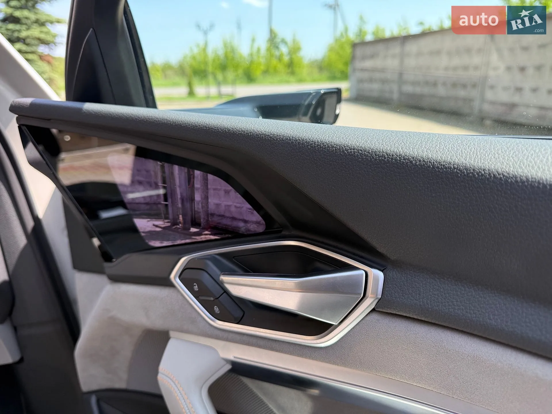 2019 Audi e-tron - мініатюра 46
