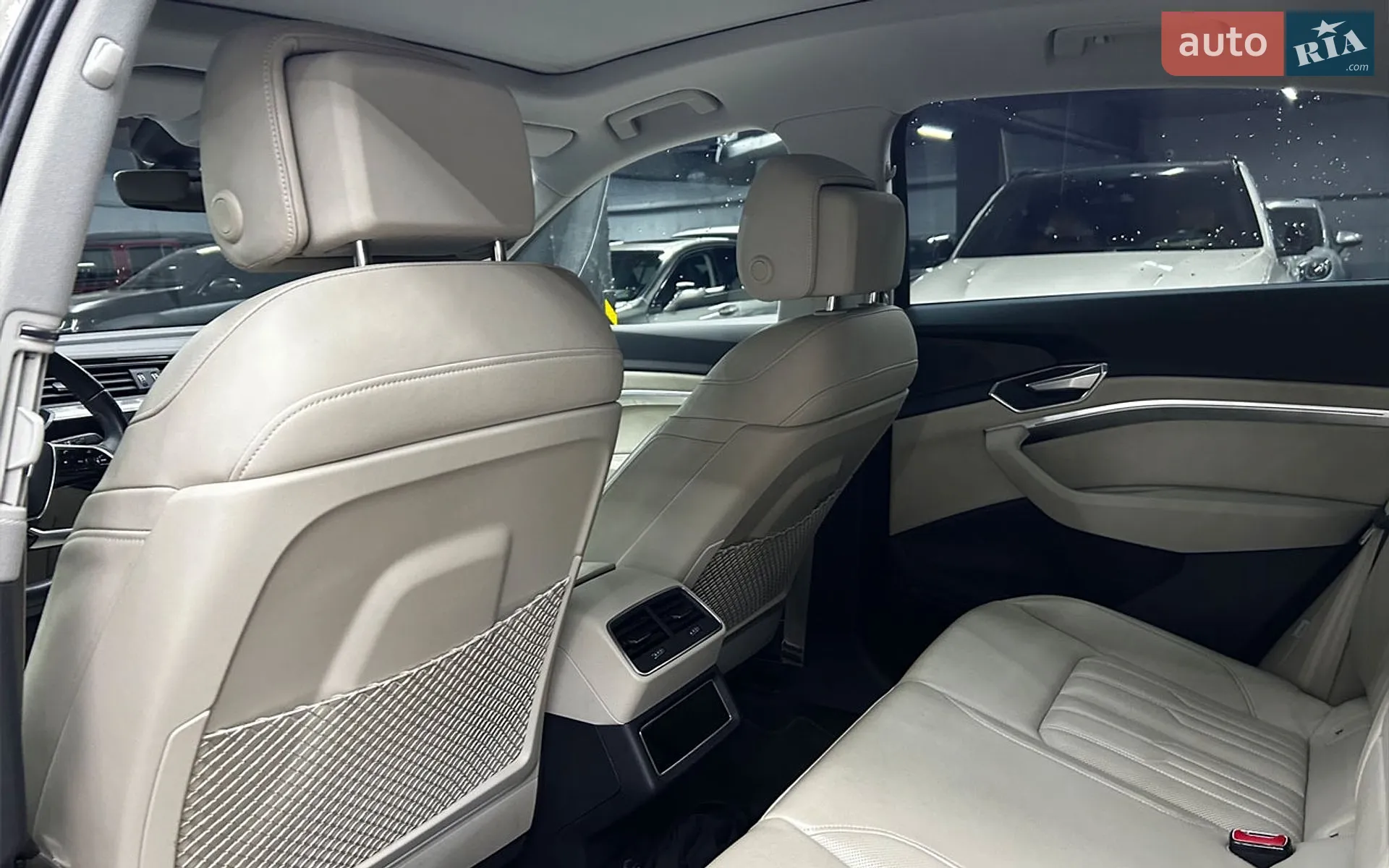 2021 Audi e-tron - мініатюра 25
