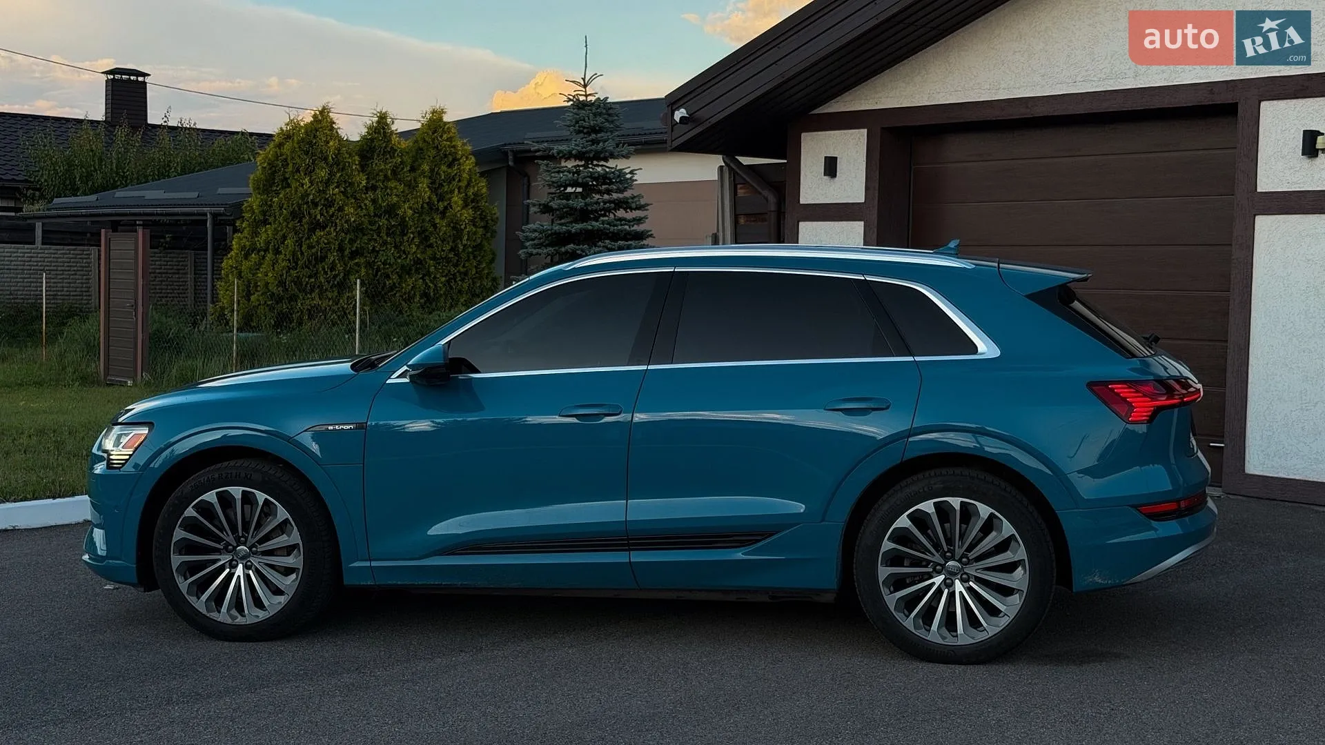 2019 Audi e-tron - мініатюра 6