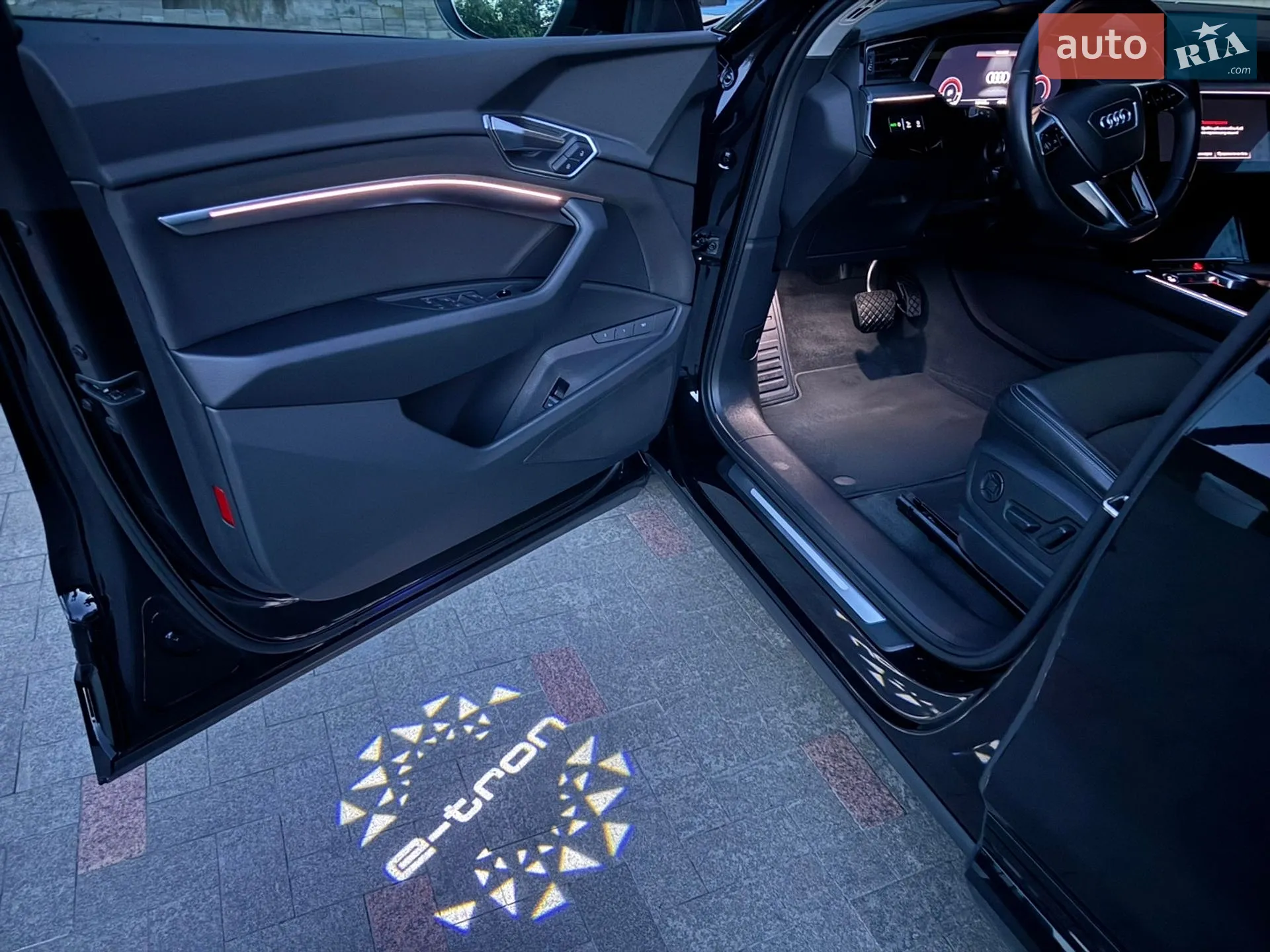 2022 Audi e-tron - мініатюра 18