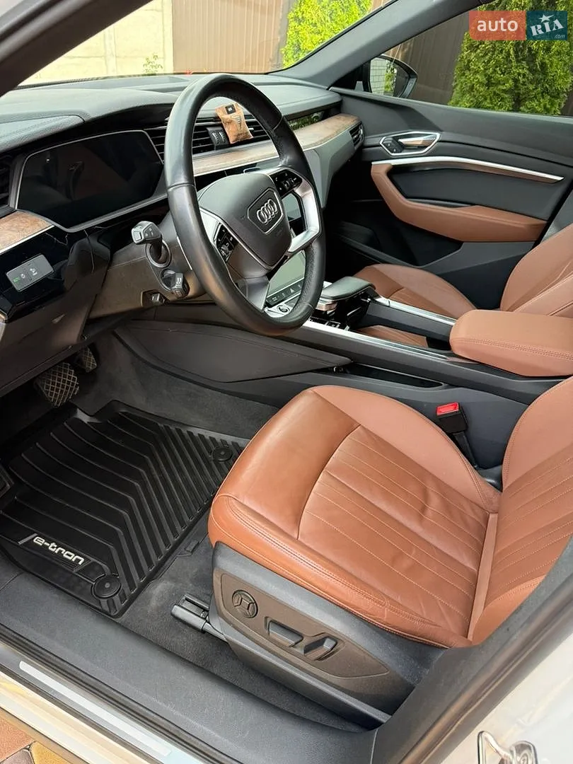 2020 Audi e-tron - мініатюра 10