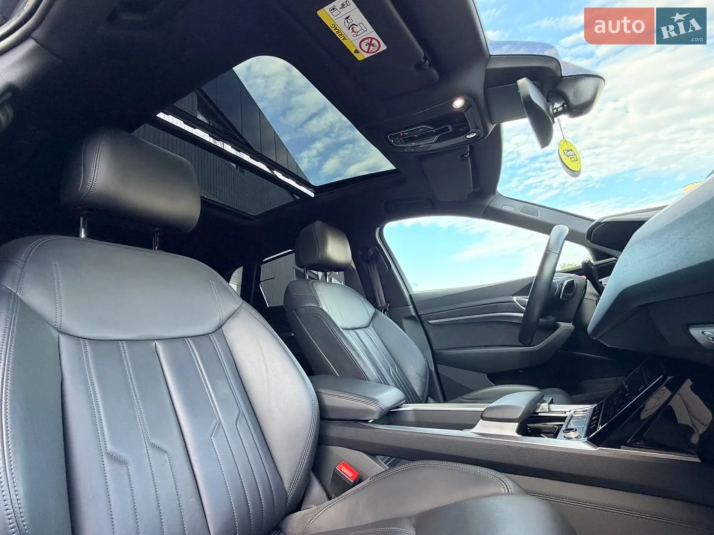 2020 Audi e-tron - мініатюра 20