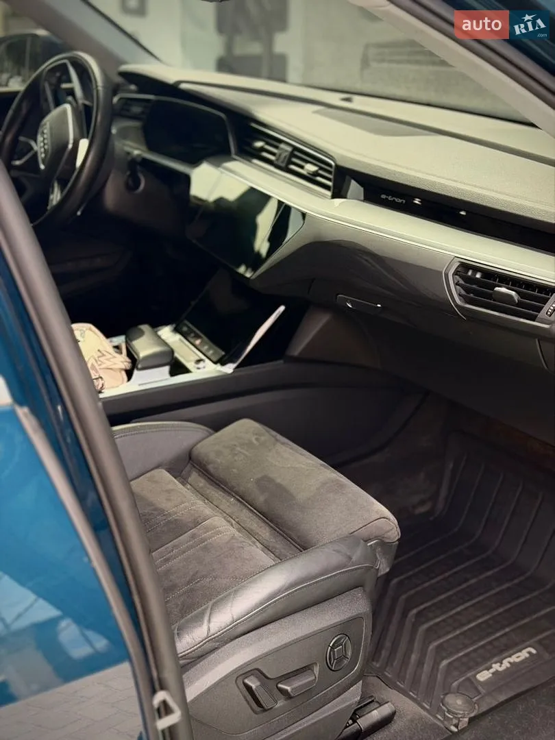 2020 Audi e-tron - мініатюра 11