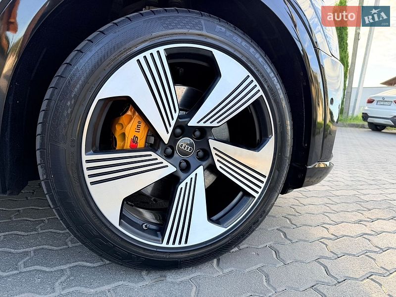 Внедорожник / Кроссовер Audi e-tron 2022 в Хмельницком