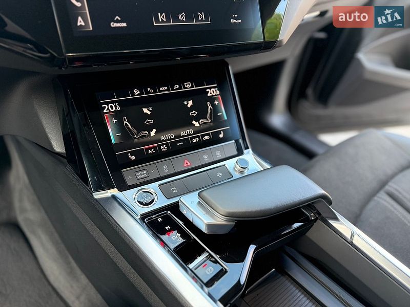 Внедорожник / Кроссовер Audi e-tron 2022 в Хмельницком
