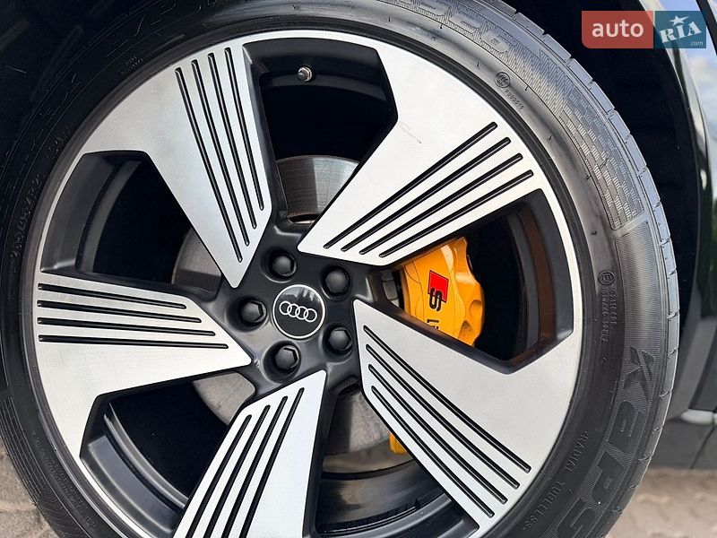 Внедорожник / Кроссовер Audi e-tron 2022 в Хмельницком