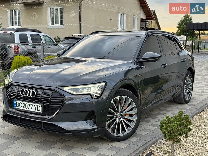 Позашляховик / Кросовер Audi e-tron 2019 в Бориславі