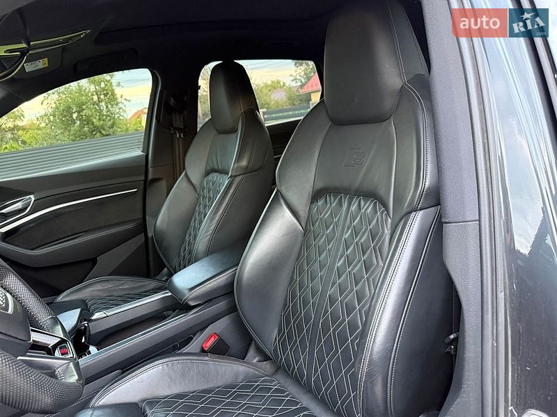 Позашляховик / Кросовер Audi e-tron 2019 в Бориславі