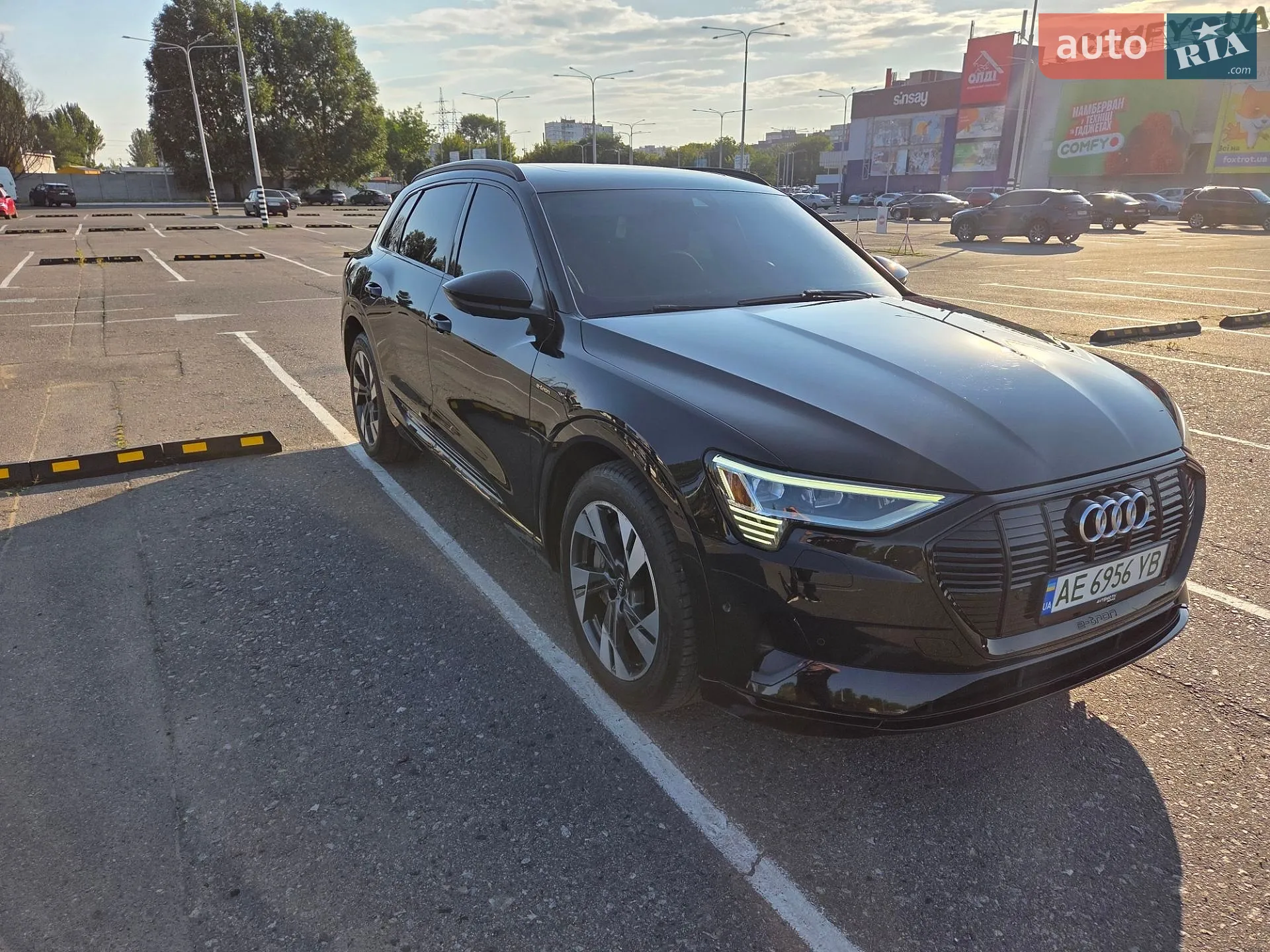 2021 Audi e-tron - мініатюра 13