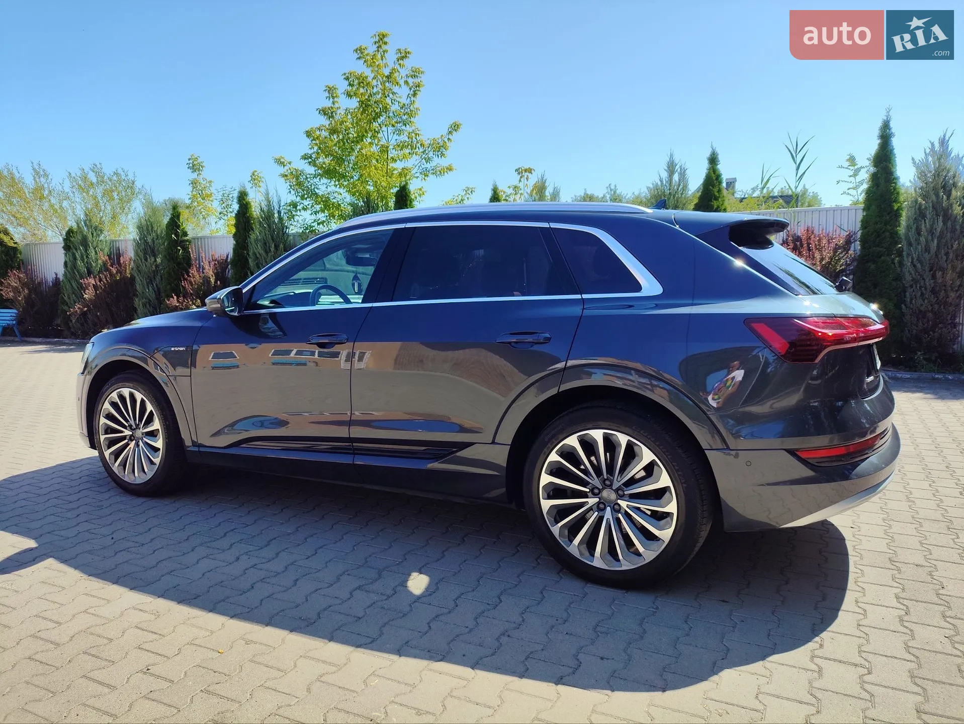 2019 Audi e-tron - мініатюра 10