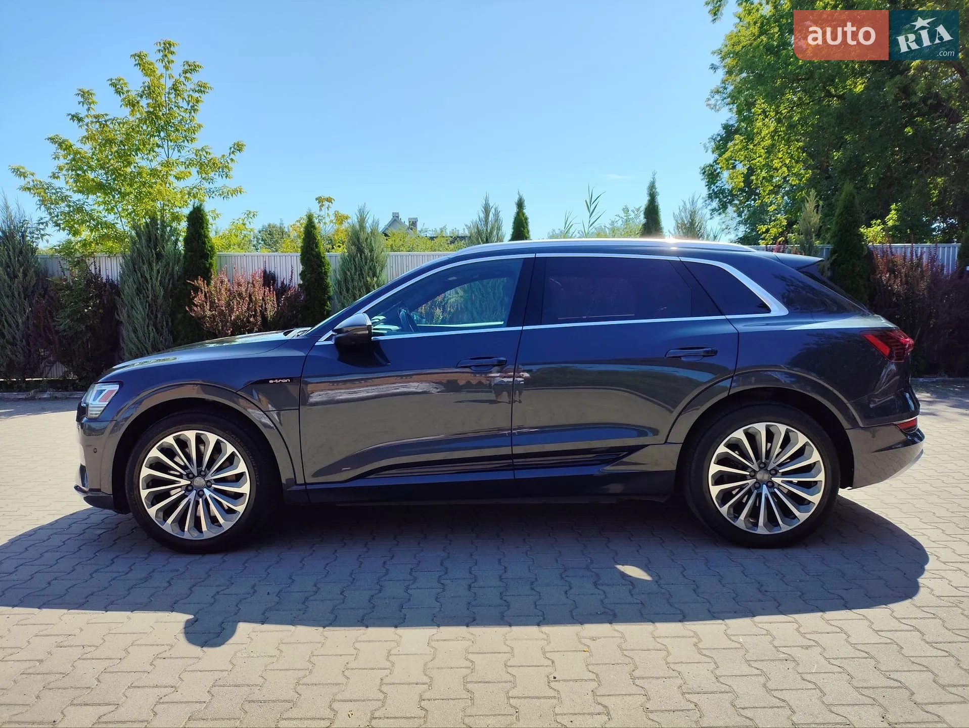 2019 Audi e-tron - мініатюра 11