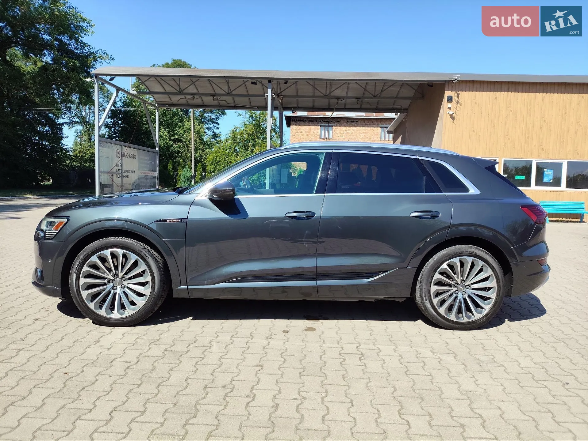 2019 Audi e-tron - мініатюра 23