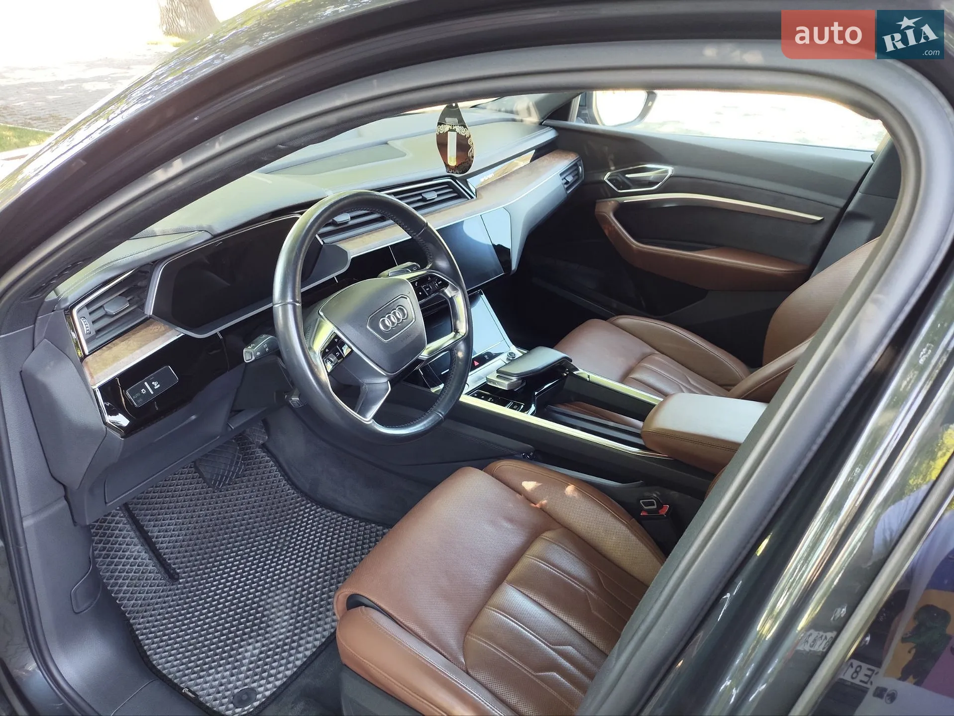 2019 Audi e-tron - мініатюра 48
