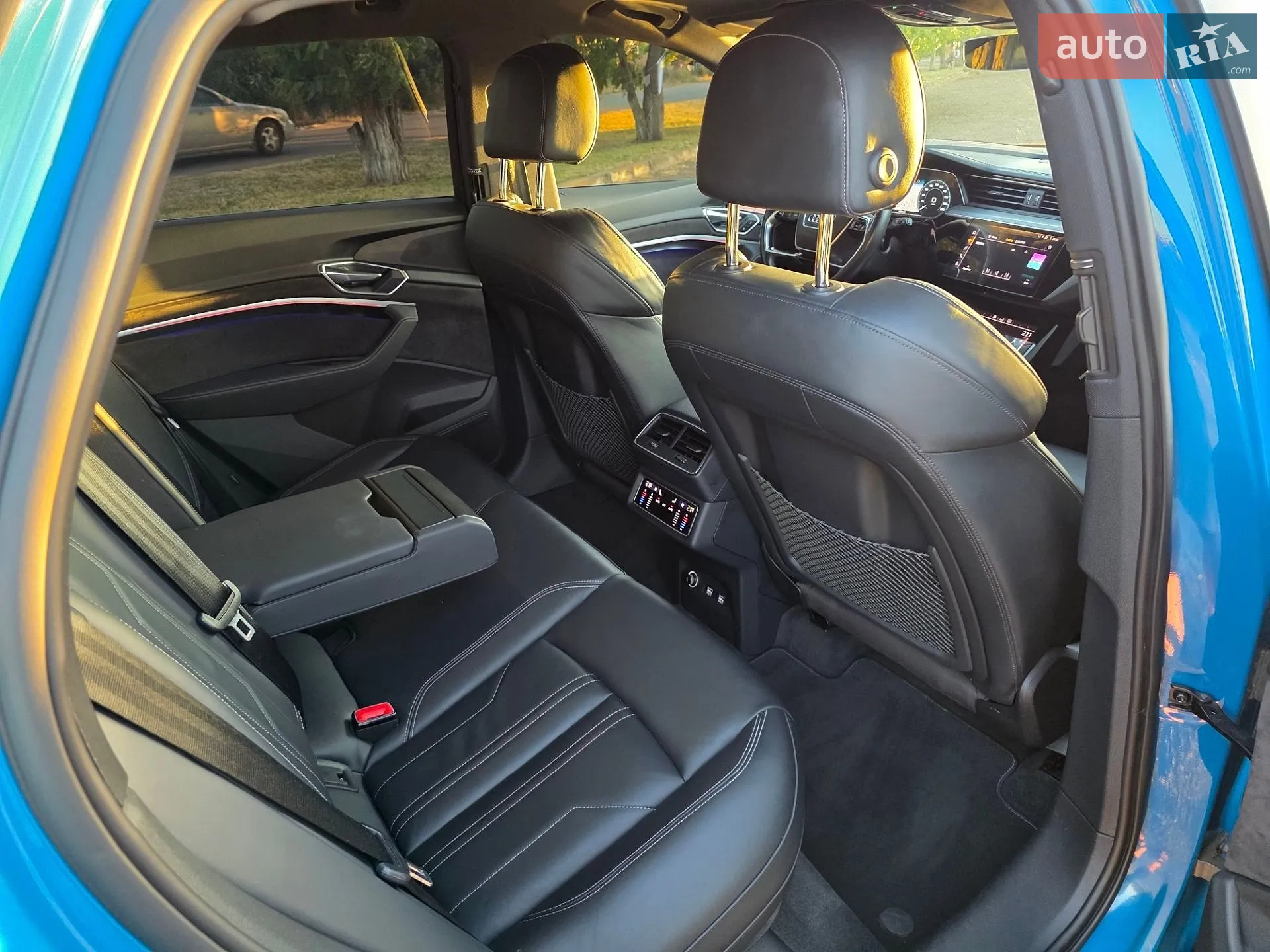 2019 Audi e-tron - мініатюра 21