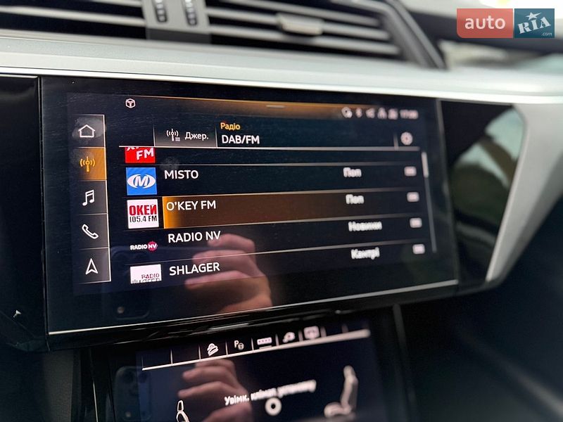 Позашляховик / Кросовер Audi e-tron 2022 в Хмельницькому