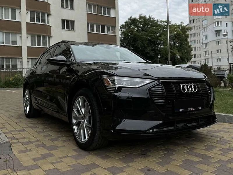 Audi e-tron 2021