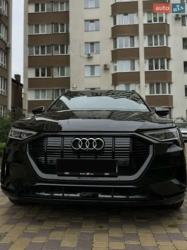 2021 Audi e-tron - мініатюра 2