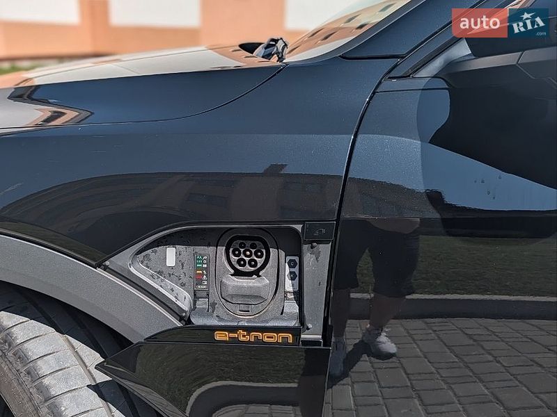 Внедорожник / Кроссовер Audi e-tron 2022 в Львове