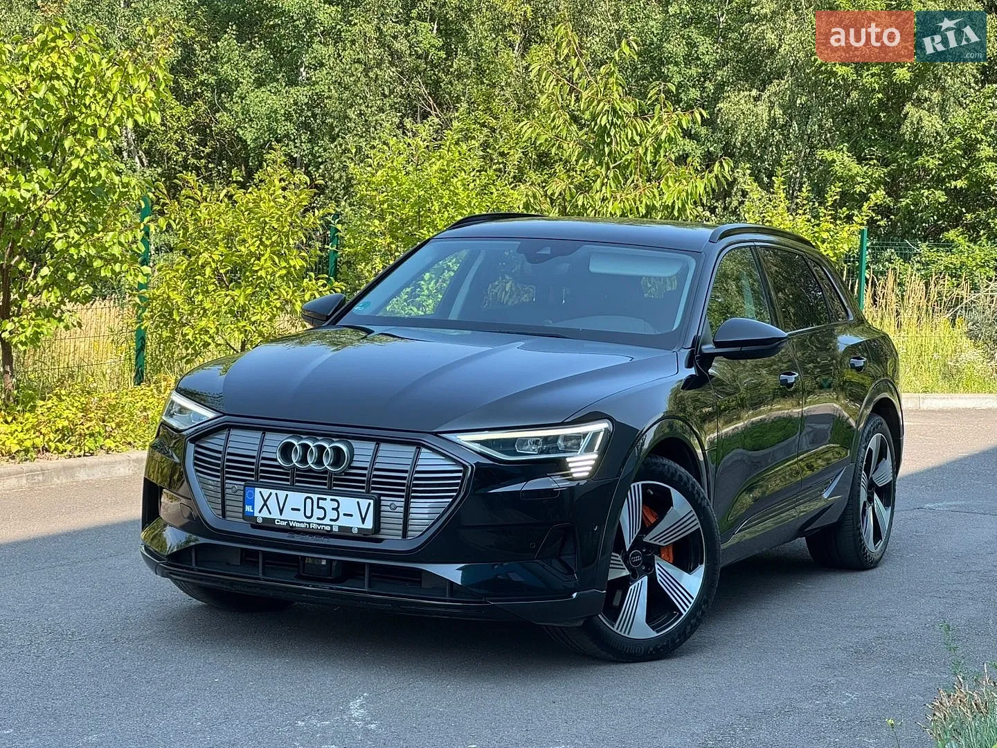 2019 Audi e-tron - мініатюра 2