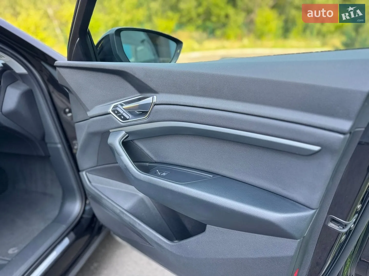 2019 Audi e-tron - мініатюра 34