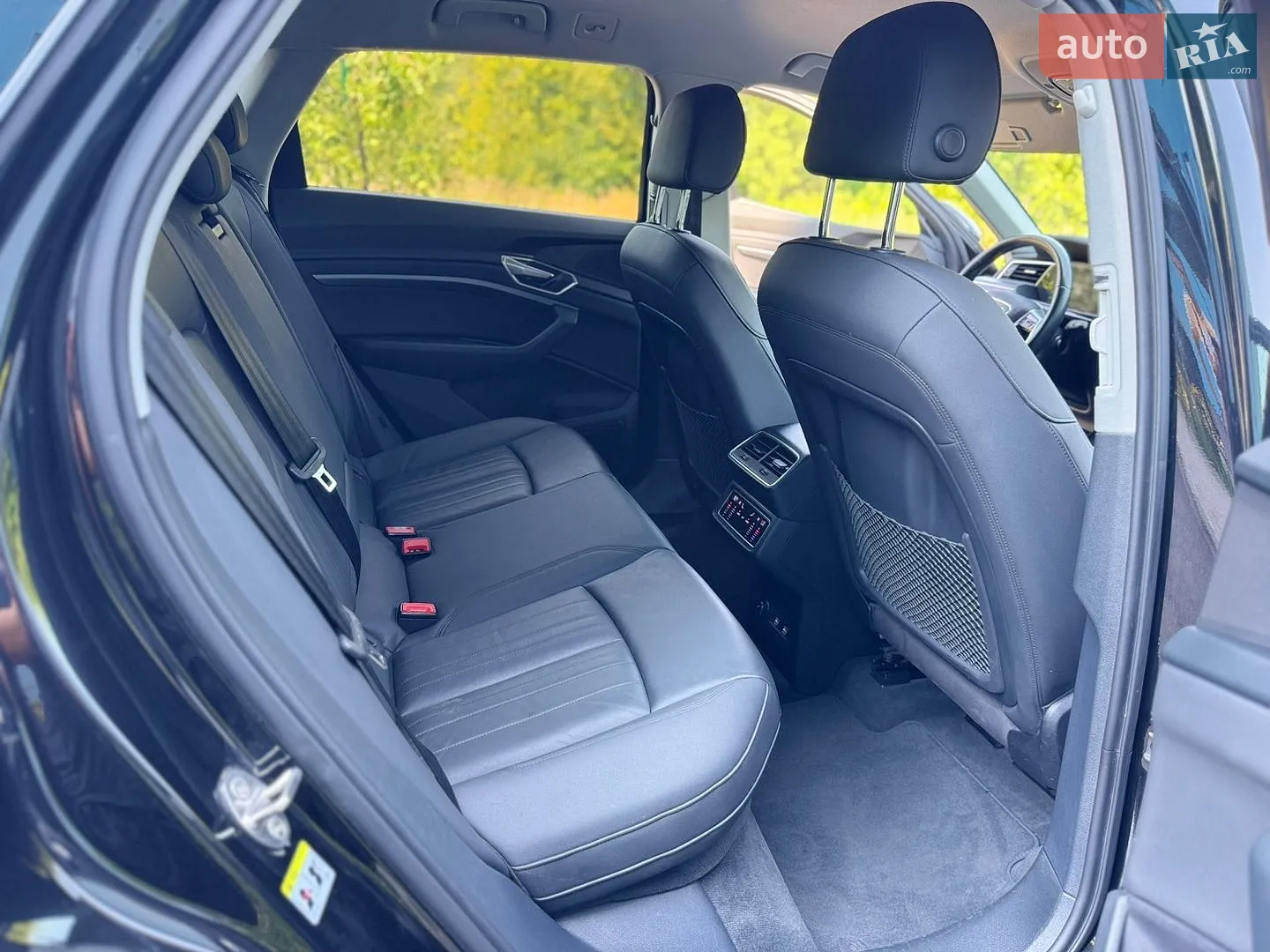 2019 Audi e-tron - мініатюра 35