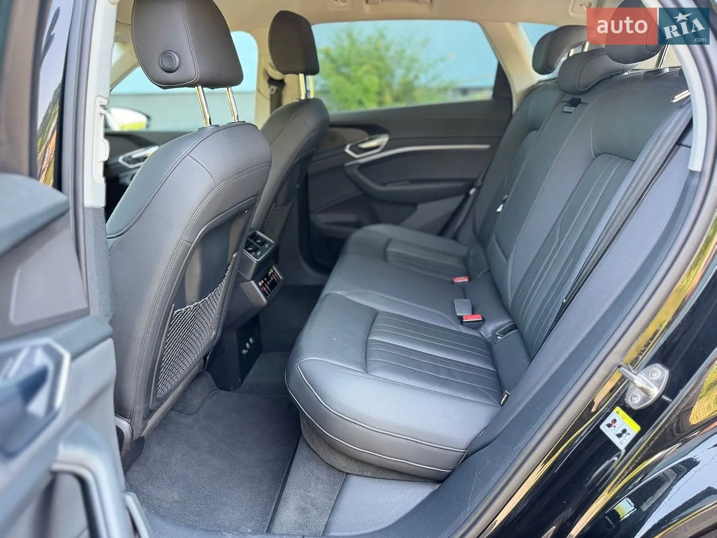 2019 Audi e-tron - мініатюра 30