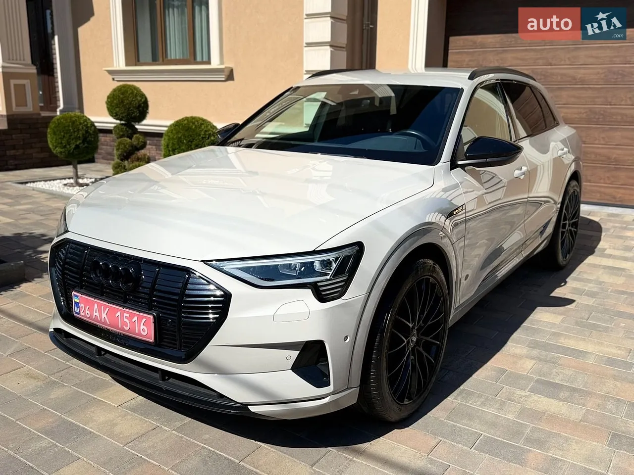 2020 Audi e-tron - мініатюра 22
